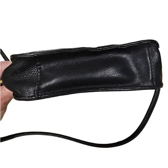 Fossil Black Smaller Pebble-Grain Leather Crossbody - Picture 8 of 9